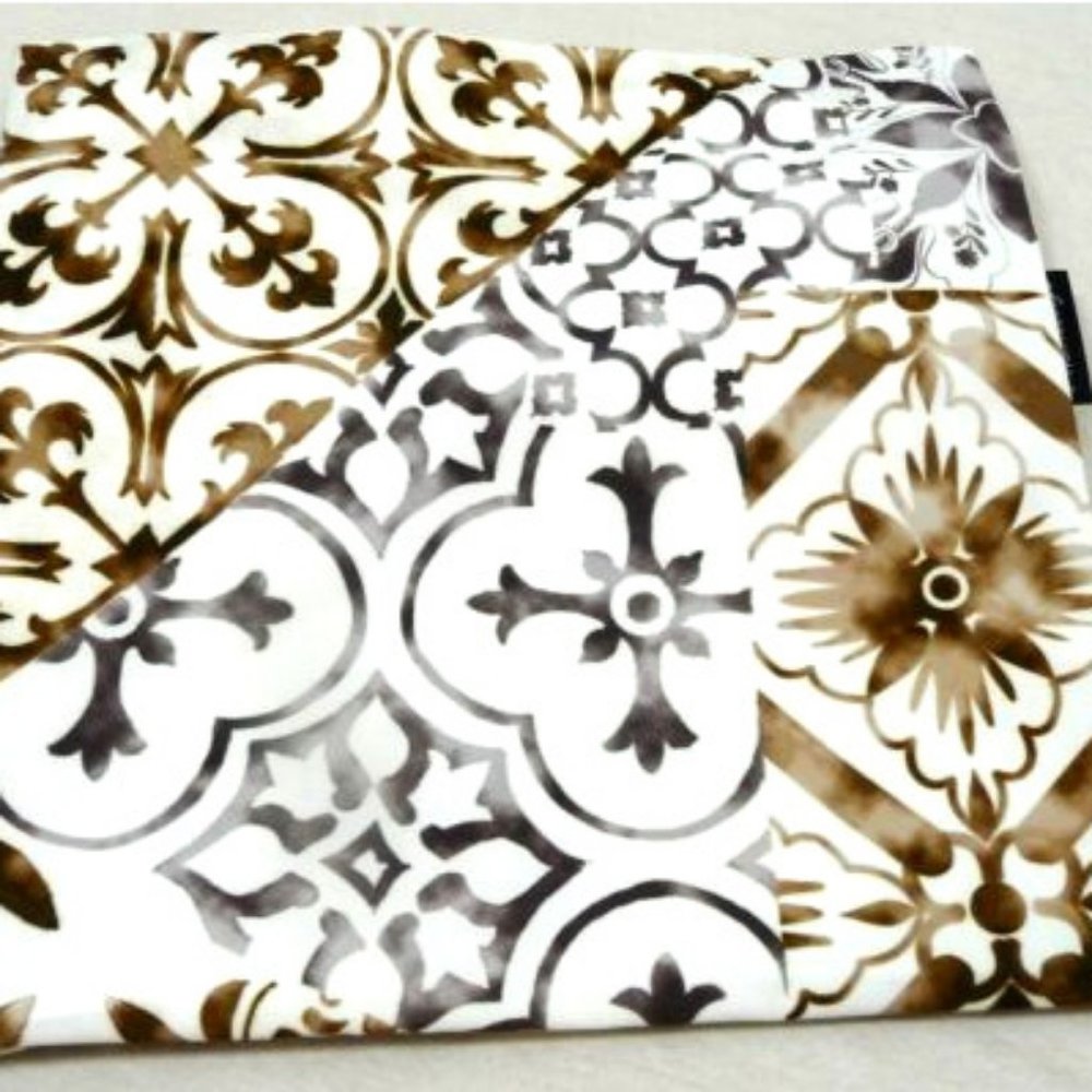 Phantoscope | 3! 18 X 18 pillow covers NWoT